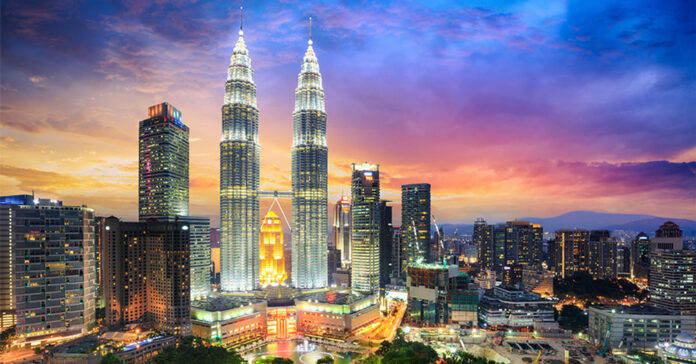 Agoda x Maybank Offer: 18% Off Hotels in Malaysia & Indonesia!