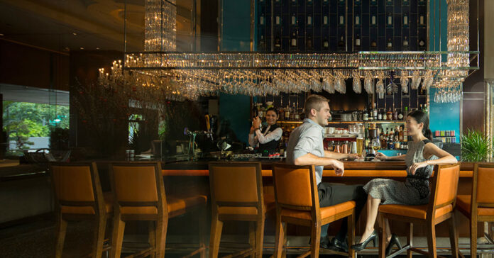 15% Off at Hari's Lobby Lounge – Maybank Promo Till Dec 2024