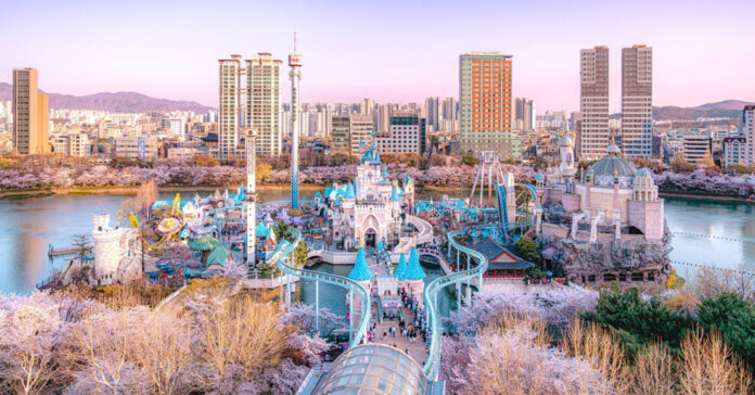 Up to 50% Off Lotte World Tickets in Seoul | Klook Birthday Sale